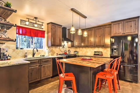 Kitchen | Fully Equipped