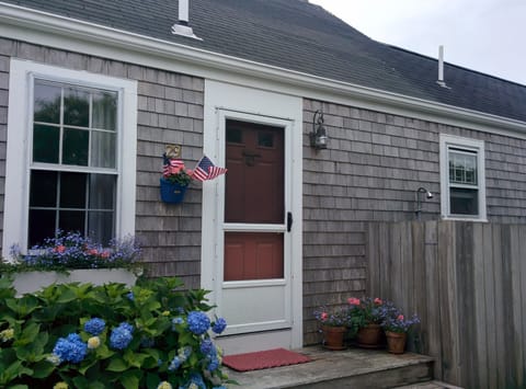 Fourdeck (Main House) Entry