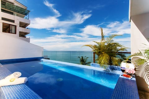Private pool