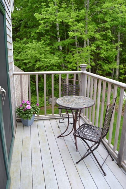 Deck, perfect for morning coffee or afternoon cocktails!