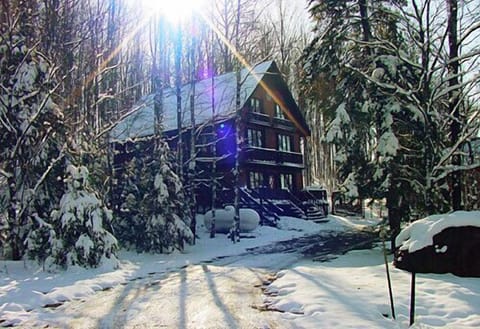 A crisp, clear wintry morning at Ski Brule.