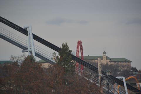 Hershey true 100% window view
