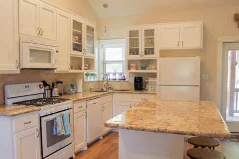 3cf66e89-76c0-466d-bfcc-c0d5188534bf