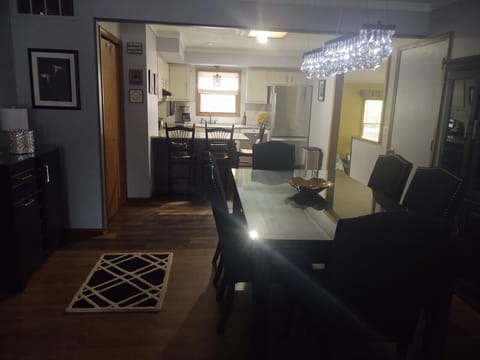  KITCHEN FULLY STOCKED
WE ARE COMPLIMENTED BY GUESTS
DISHWASHER SOAP AND MORE 