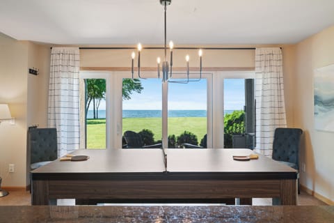 Dining table that converts into ping pong table and pool table!