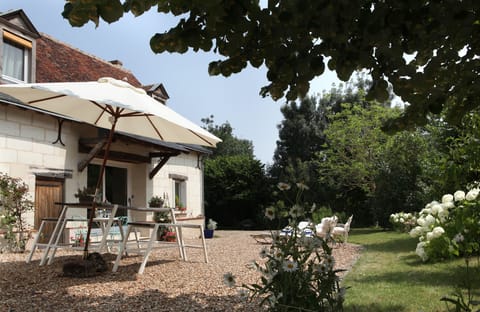 Outside: table and benches
 for breakfast & dinners