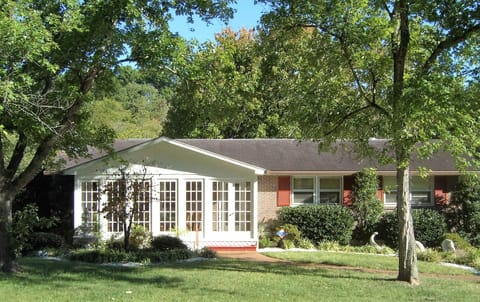 Musician's Haven in Music City