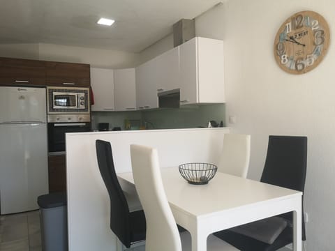 Comedor / Dining area