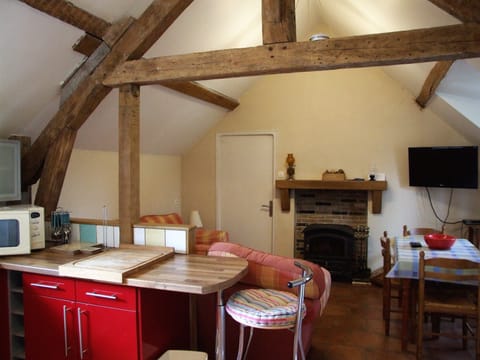 Kitchen & Dining Areas