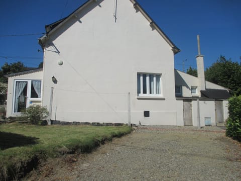 Rose Cottage with off road parking
