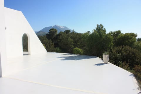 the villa overlooking Gerania mountain