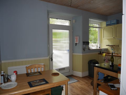 Spacious Kitchen Diner