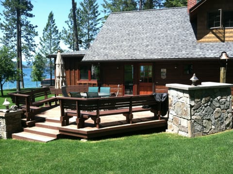 entry deck to the house with lake view