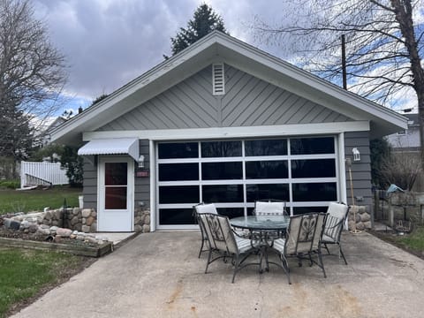 Time to relax at the Lily Pad