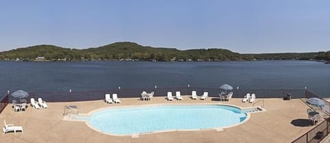 Pool right on the lake and heated