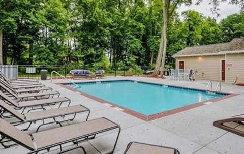 Private Merchant Community Pool only a few steps away.