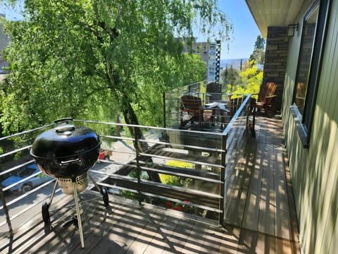 Relaxing Private Deck With View Condo 3 Only