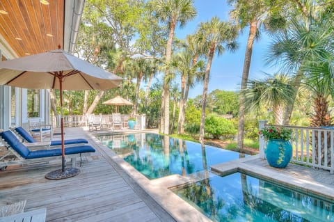 Backyard Oasis - Pool and Hot Tub