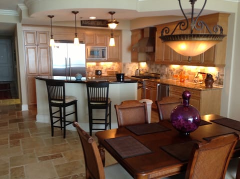 Fully furnished kitchen with Viking appliances