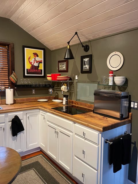 3 burner electric stove top and
Ninja Air Fryer