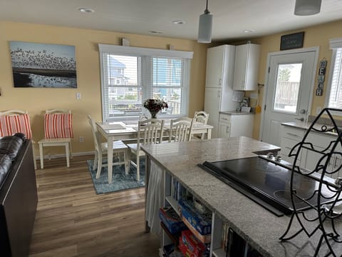 Dining for 8 and Kitchen