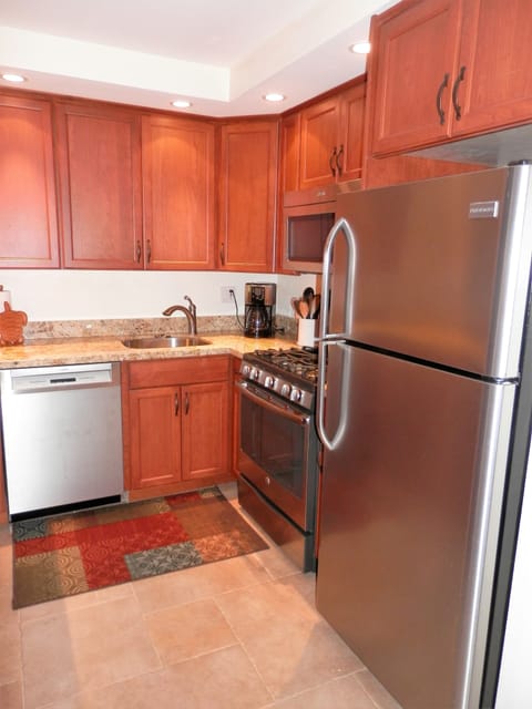 Stainless steel appliances including a low noise Bosch dishwasher. Gas cooking.