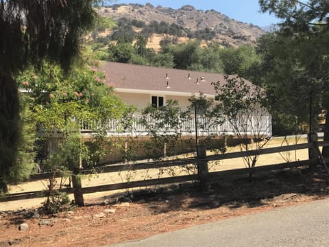 Cinnamon Creek Cottage