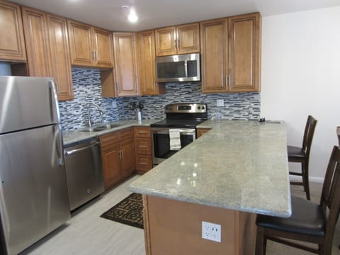 Brand new kitchen, all stainless appliances!  Granite countertops.