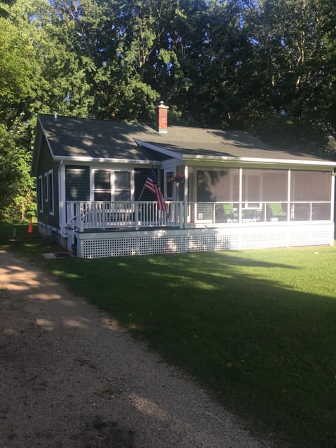 Property with Screened-in-Porch
