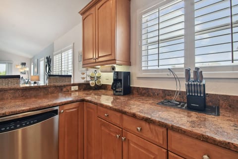 Traditional coffee maker