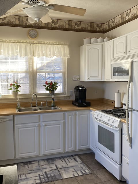 Kitchen - Fully Equipped