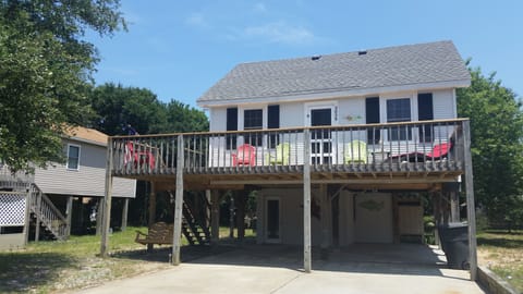 THE HAPPY SHACK