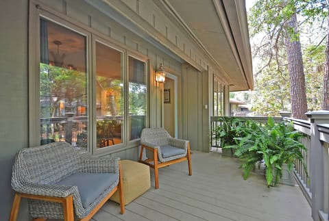 Welcome to 106 Inlet Cove!