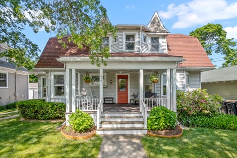 Welcome to the house, with hydrangeas and rhododendrons framing  the entrance