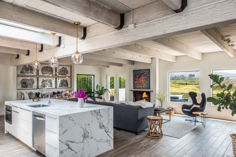 The kitchen feature a gigantic center isle with bar seating & magnificent views.