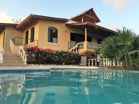 Casa Libre from the Pool