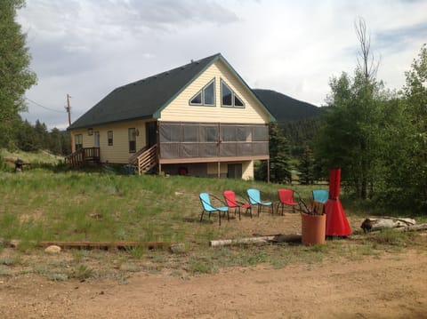 Fire pit for valley watching, smoors making and star gazing