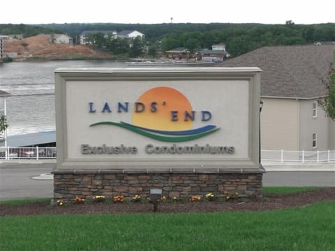 Welcome to Land's End