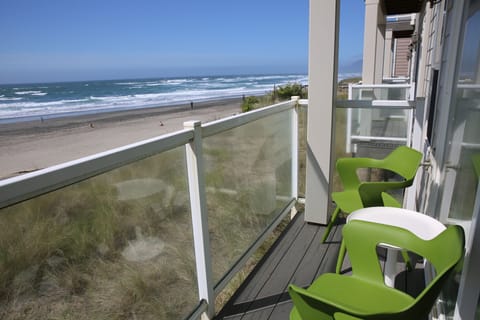 First-floor balcony; right on the beach.