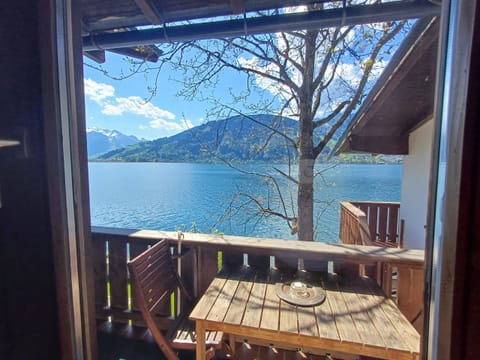 Waterfront Apartment 4 Apartment in Zell am See