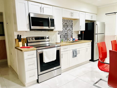 Fully loaded Kitchen!
