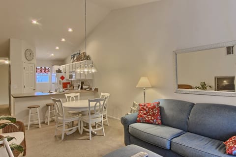 Additional photo of living area