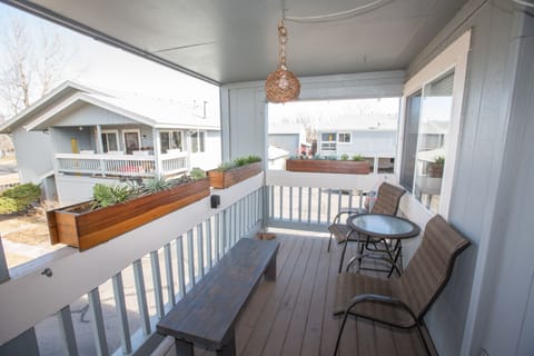 Quiet and peaceful front porch, great for morning coffee or happy our drinks