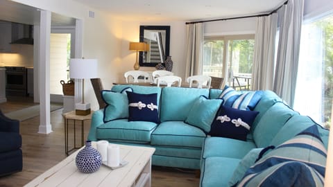 Bright shades of blue remind you that you are at the beach.