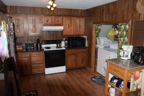 Kitchen and laundry area