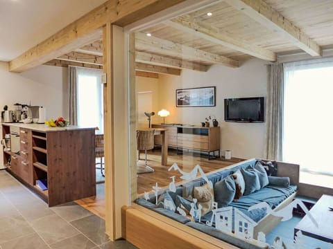 Table, Furniture, Property, Couch, Wood, Shelf, Cabinetry, Lighting, Interior Design, Floor