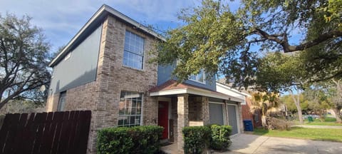 Recently remodeled and updated. Home is located in a quaint cute neighborhood