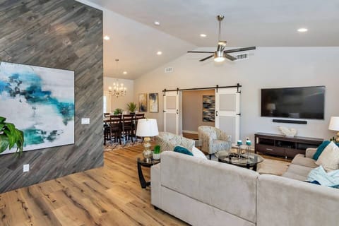Relax in our big house near Old Town Scottsdale with our open kitchen/living room layout. 