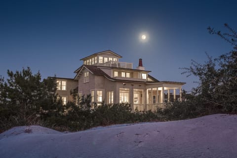 104 South Watch Tower Lane