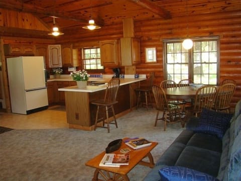 Great rm, kitchen, dining area,reclining sofa (love seat, recliner, and rocker